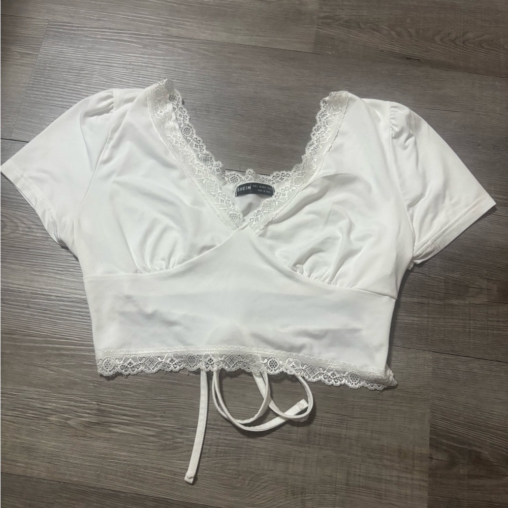SHEIN White Lace Trim V-Neck Crop Top